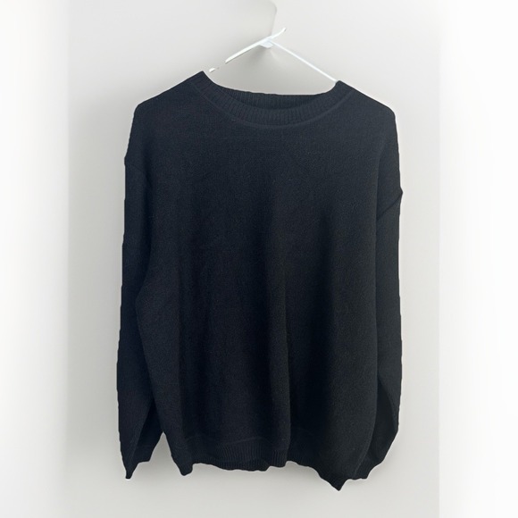 Alpaca International Mens Black Sweater XL Peru Classic Cozy Casual Minimalist - Picture 1 of 8